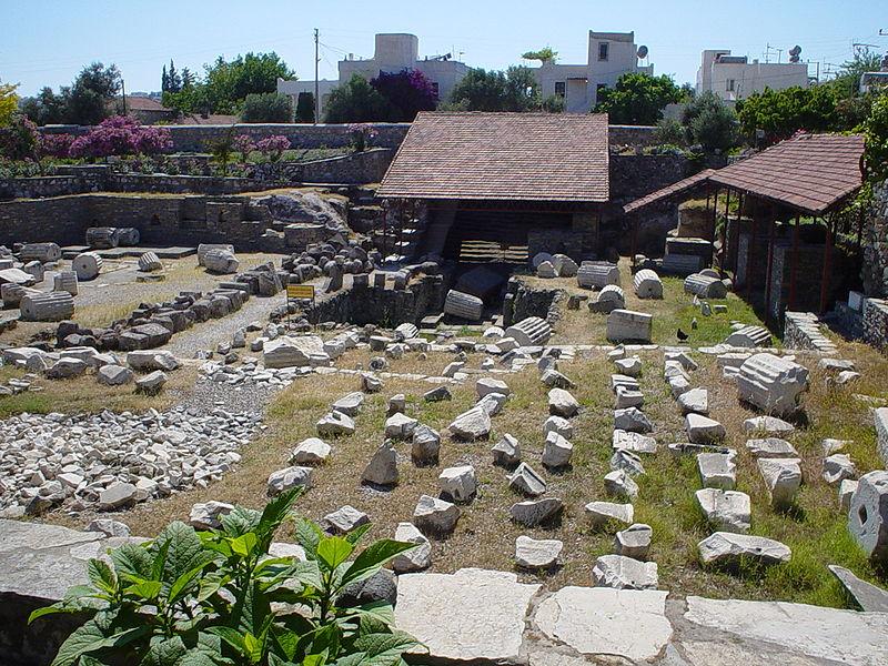 05477_the_ruins_of_the_mausoleum_of_maussollos_one_of_the_seven_wonders_of_the_ancient_world
